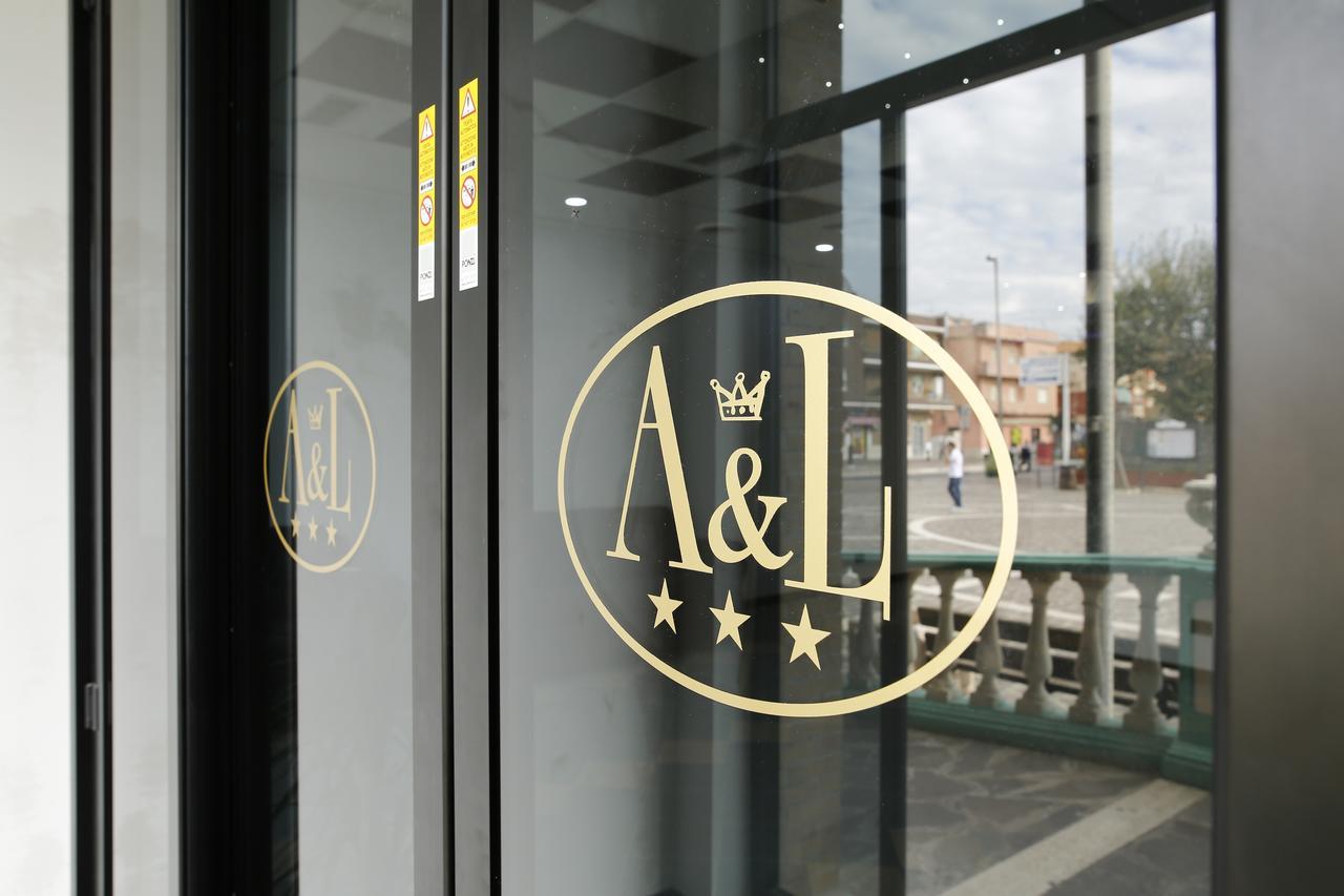 Alex & Lorenz Hotel Torvaianica Exterior foto